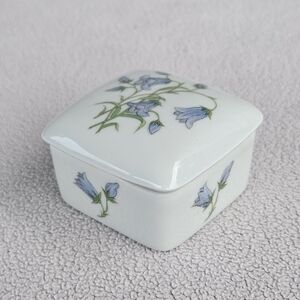 Limoges Rochard White Blue Floral Flower Small Trinket Jewlery Ring Box France